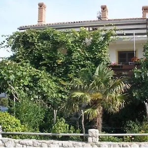 https://apartmets-orsic.primorje-gorskikotar.com